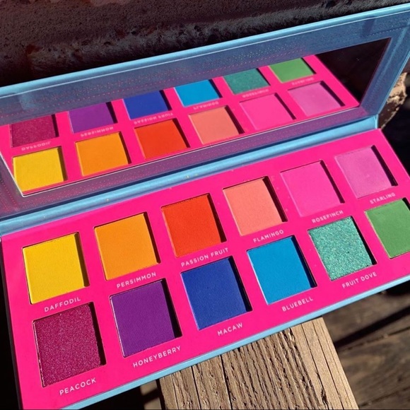 🎀 ACE BEAUTÈ Slice of Paradise Eyeshadow Palette - Picture 1 of 14